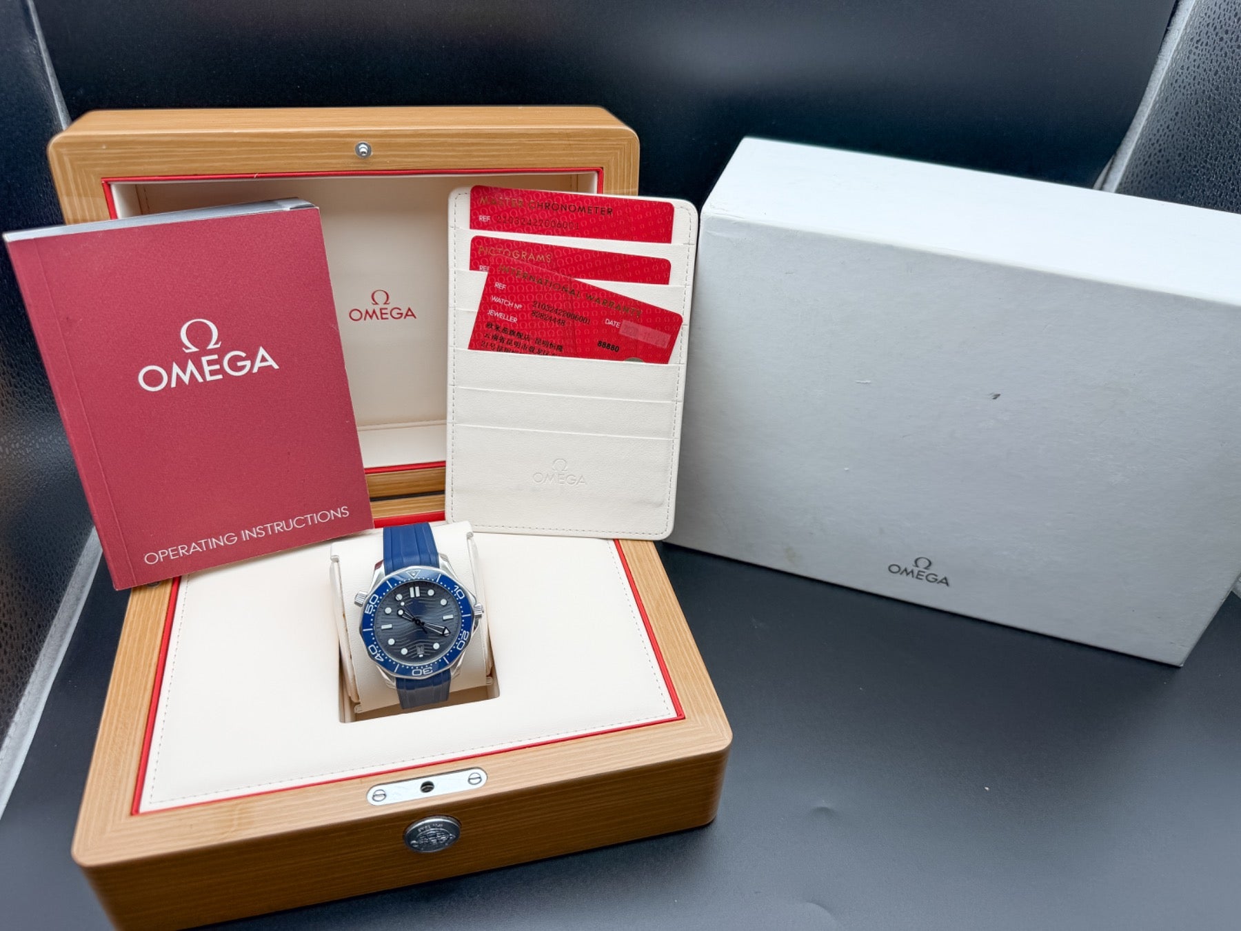 Omega Seamaster Diver 300 M 210.32.42.20.06.001